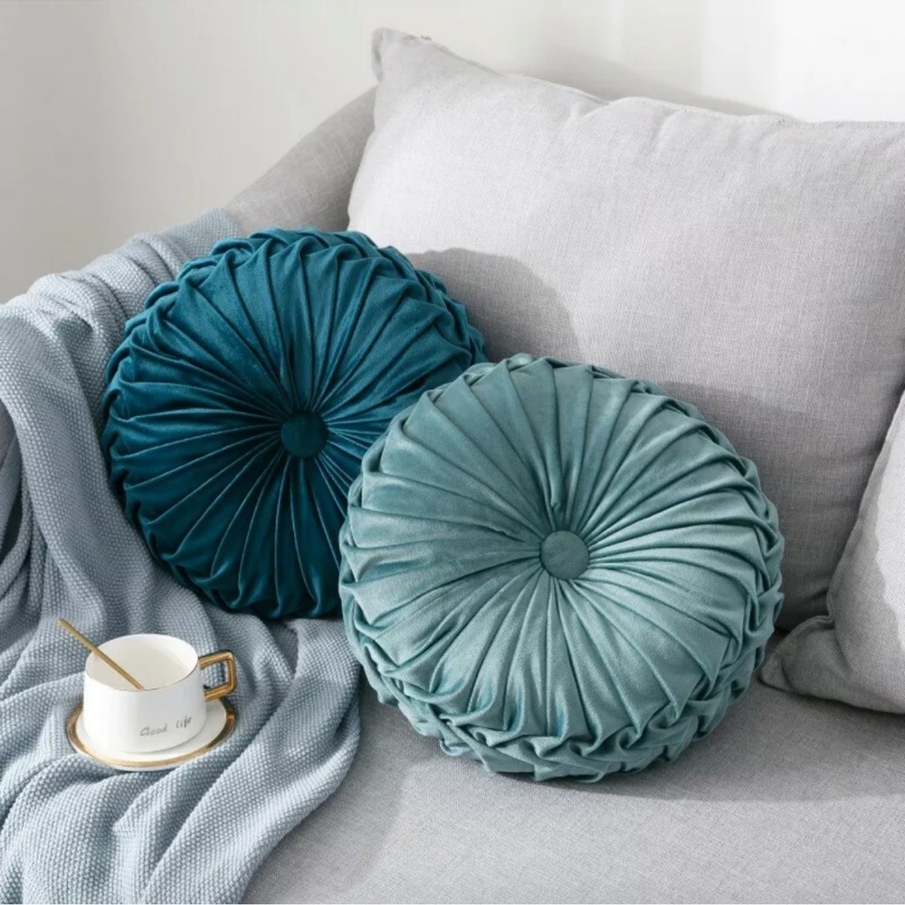 NWT Pleated Velvet Round Throw Pillow Room Couch Decor Solid Cushion Pillow 14” - Picture 2 of 7